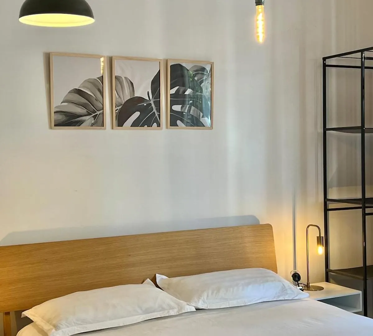 Stylish Apartment With Private Parking, Garden And Metro Rome
