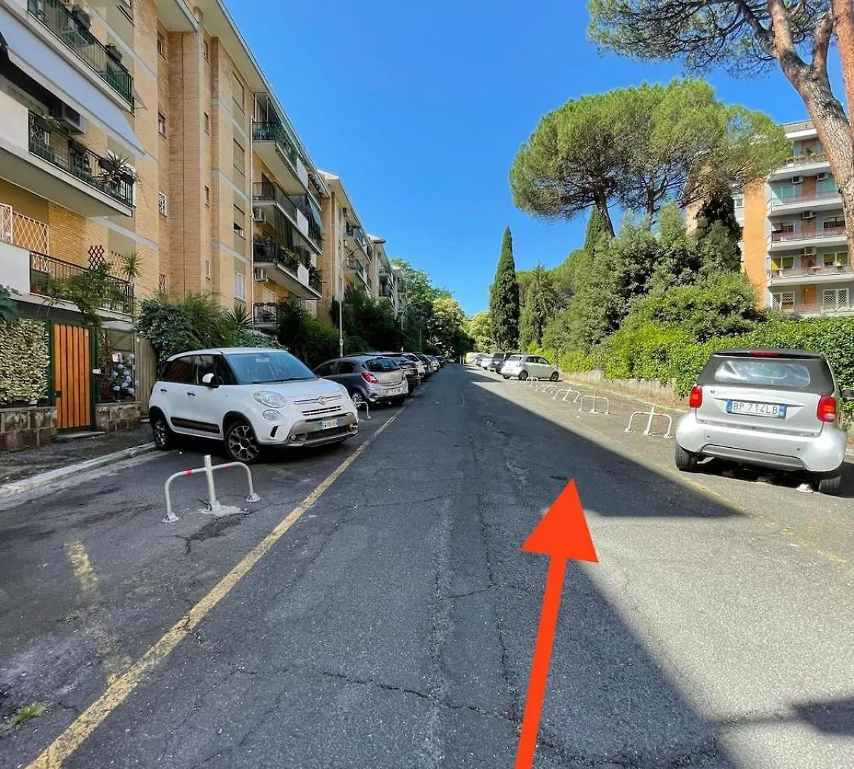 Stylish Apartment With Private Parking, Garden And Metro Rome